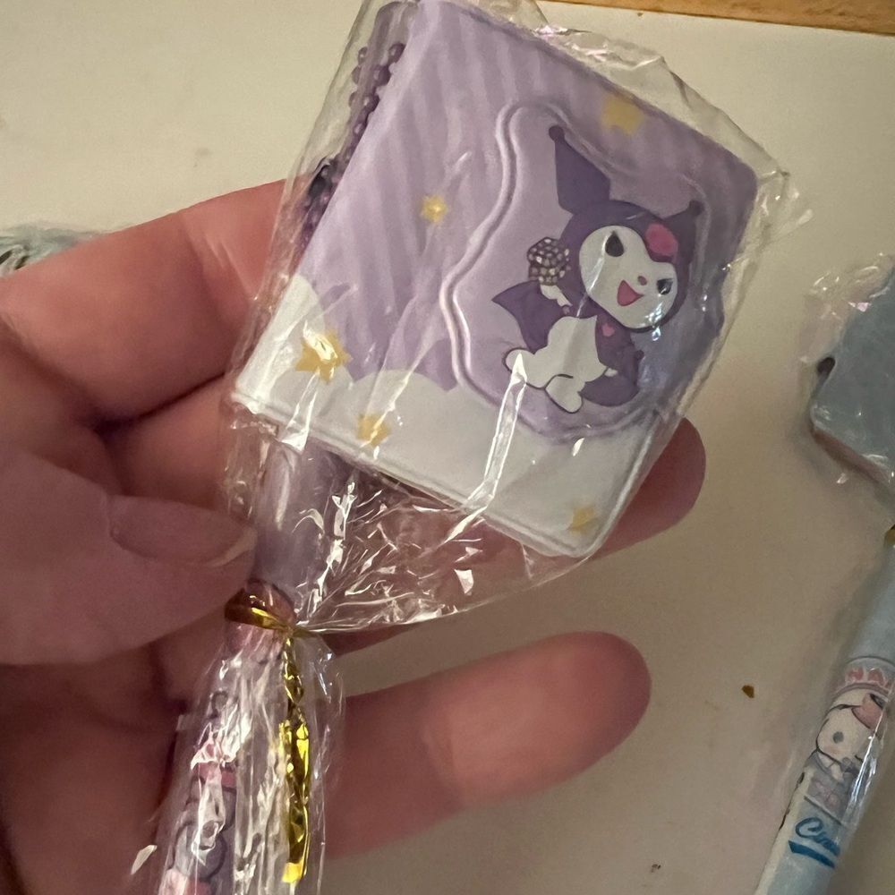 Sanrio Character Pens With Mini Notebooks - Picture 6 of 7